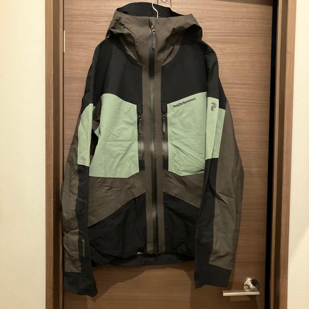 ピークパフォーマンスPeakPerformance Gravity 上下