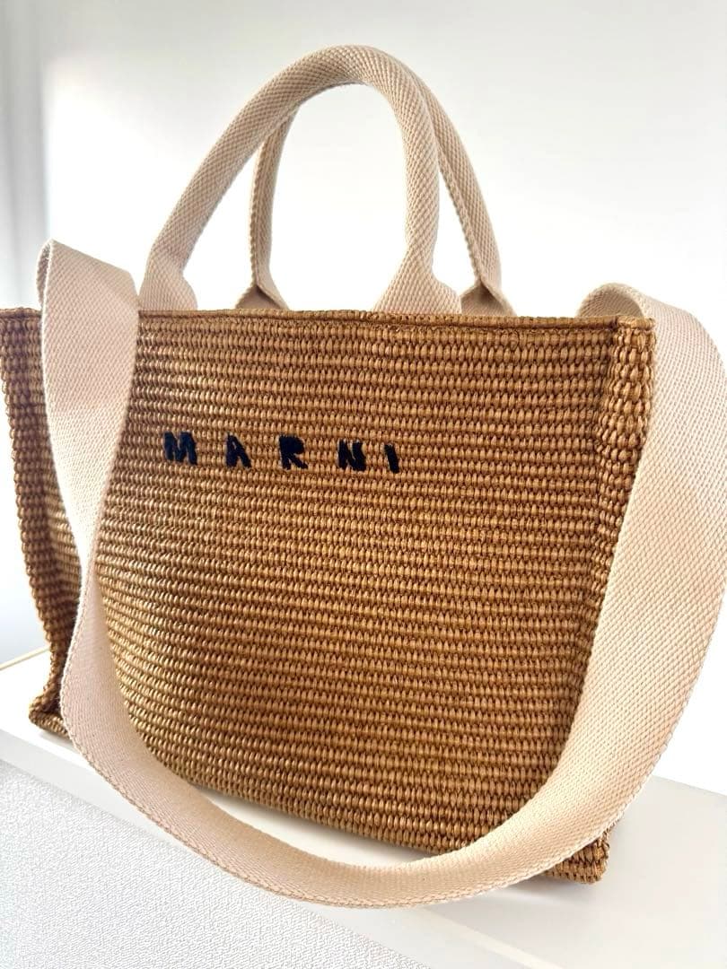 MARNI ナチュラル トートバッグ スモール　かごバッグ