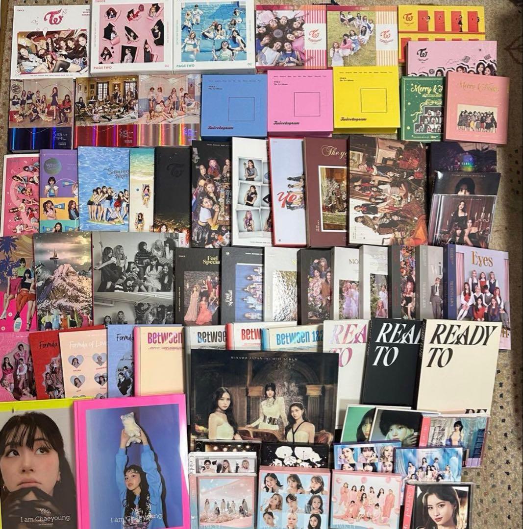 TWICE アルバム＆缶バッチ＆トレカなどまとめ売り 引退品