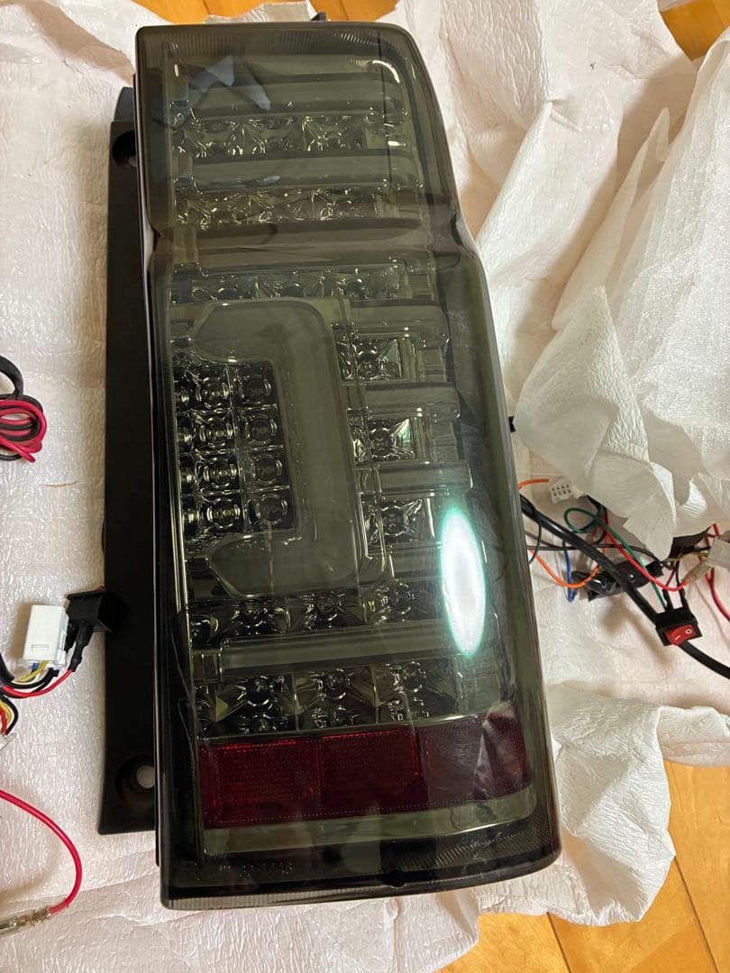 タントla600s社外テールランプ