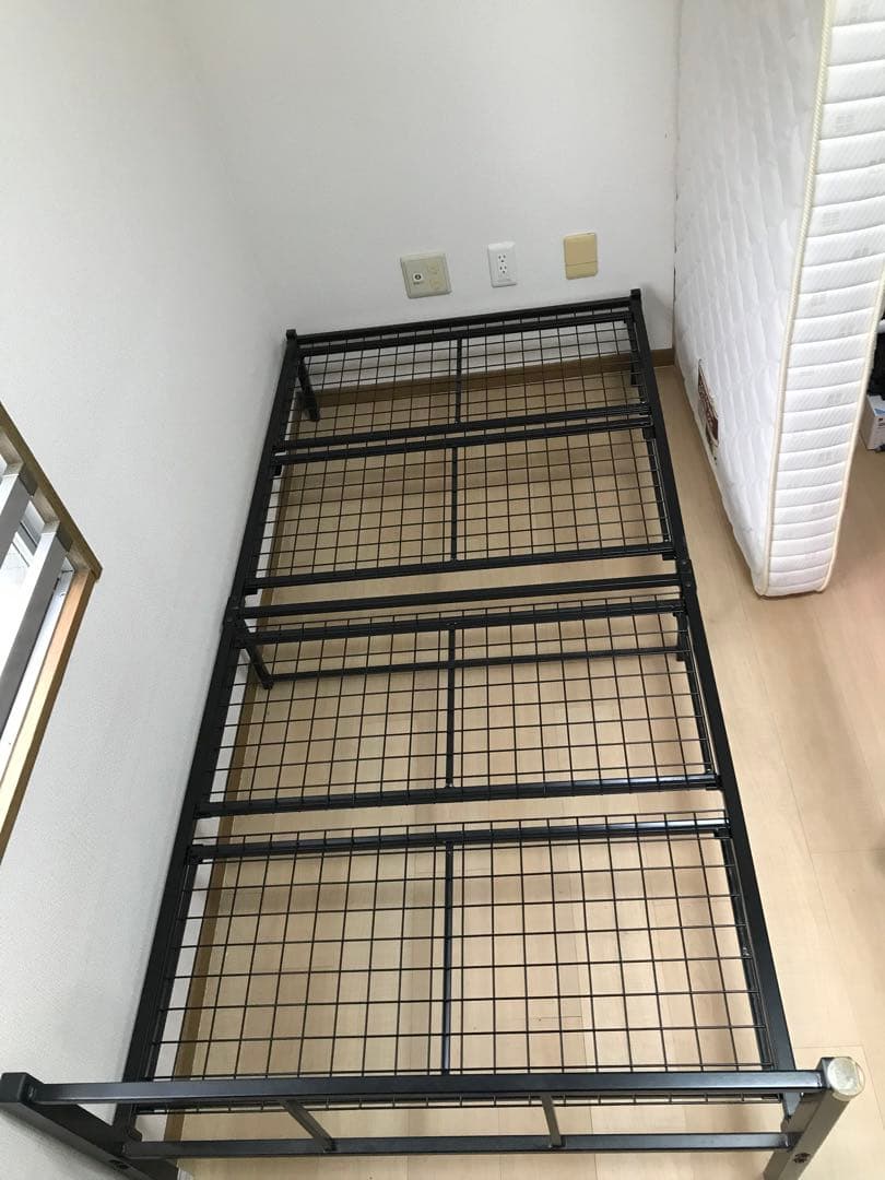 ニトリ　組み立て式シングルベッド×２セット