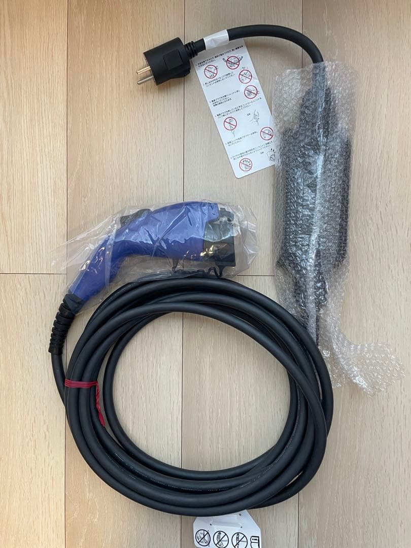 【新品・最終値下げ！】トヨタ EV充電器 16A AC 200V フルセット