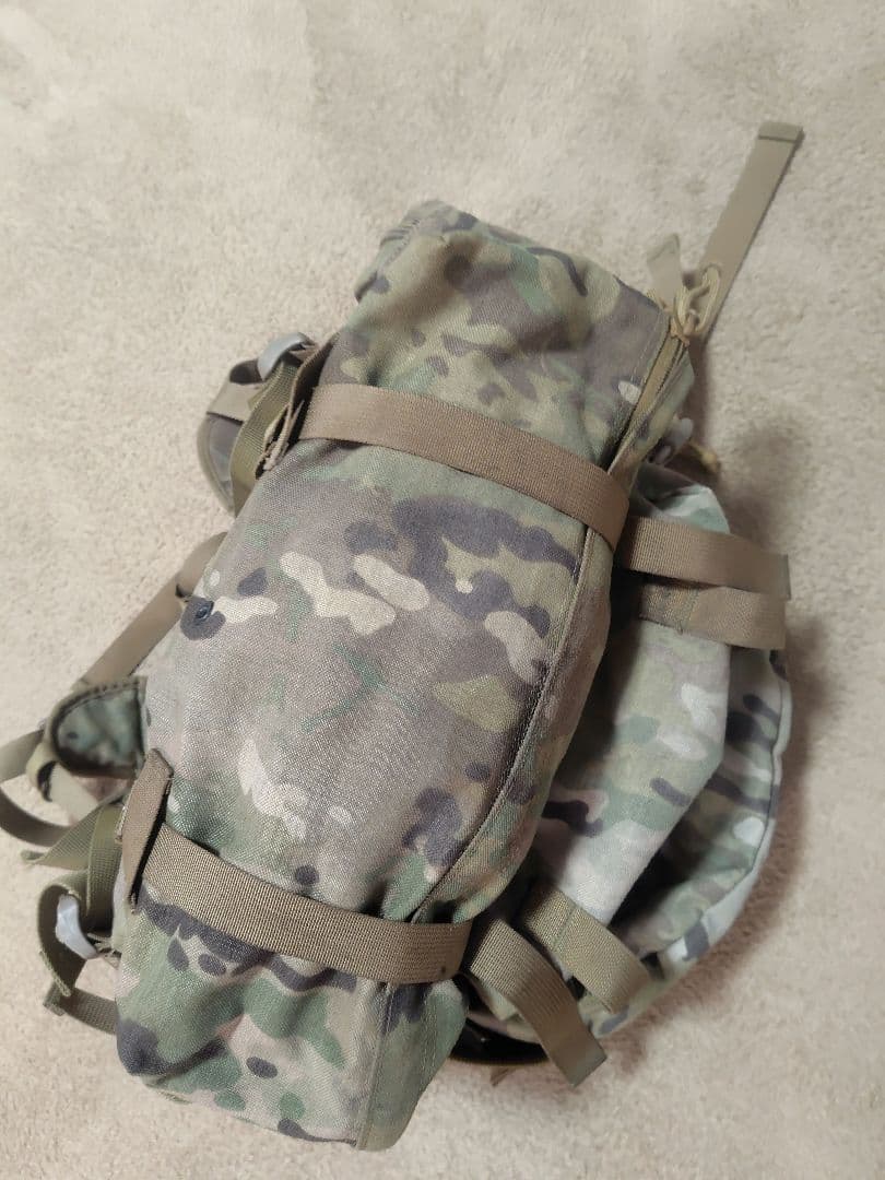 J-TECH　MOLLE2 　バックパック　マルチカム