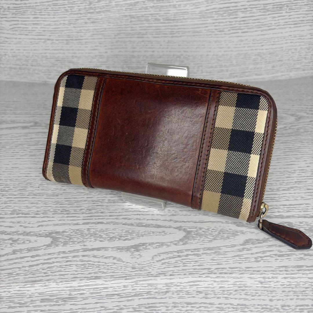 美品　Burberry バーバリー　長財布　ラウンドファスナー　S36