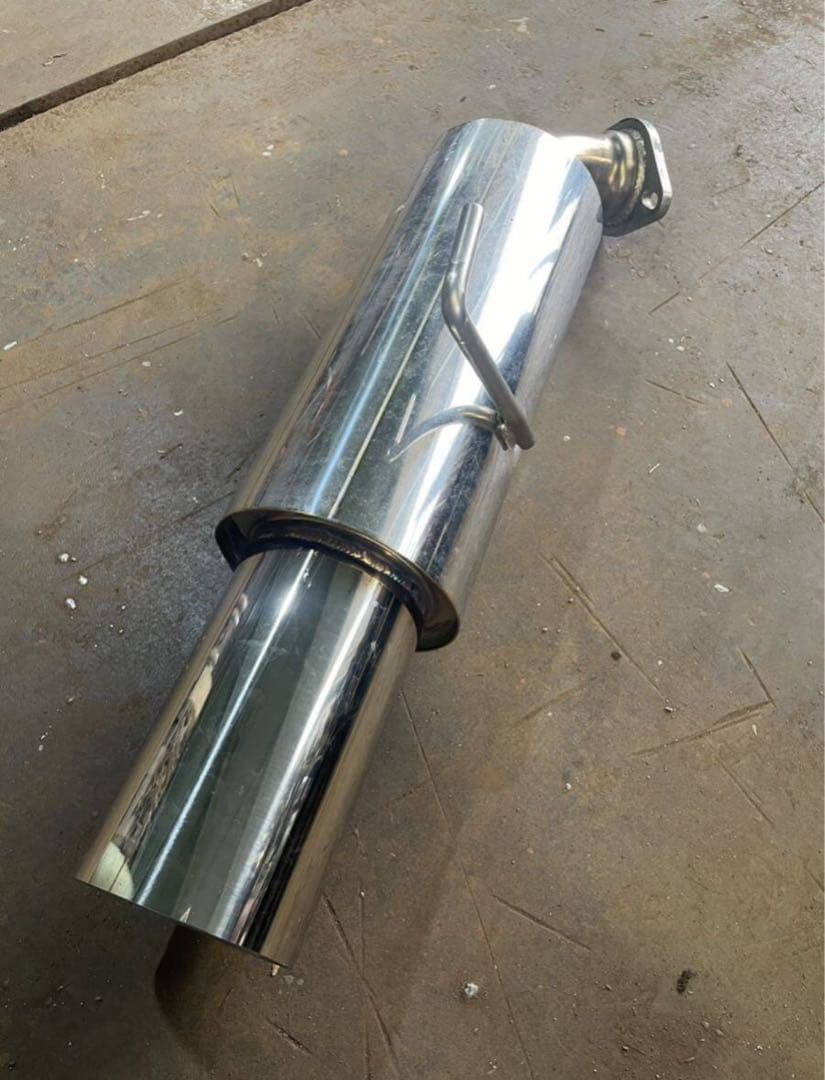 V35スカイラインクーペ　サムライマフラー