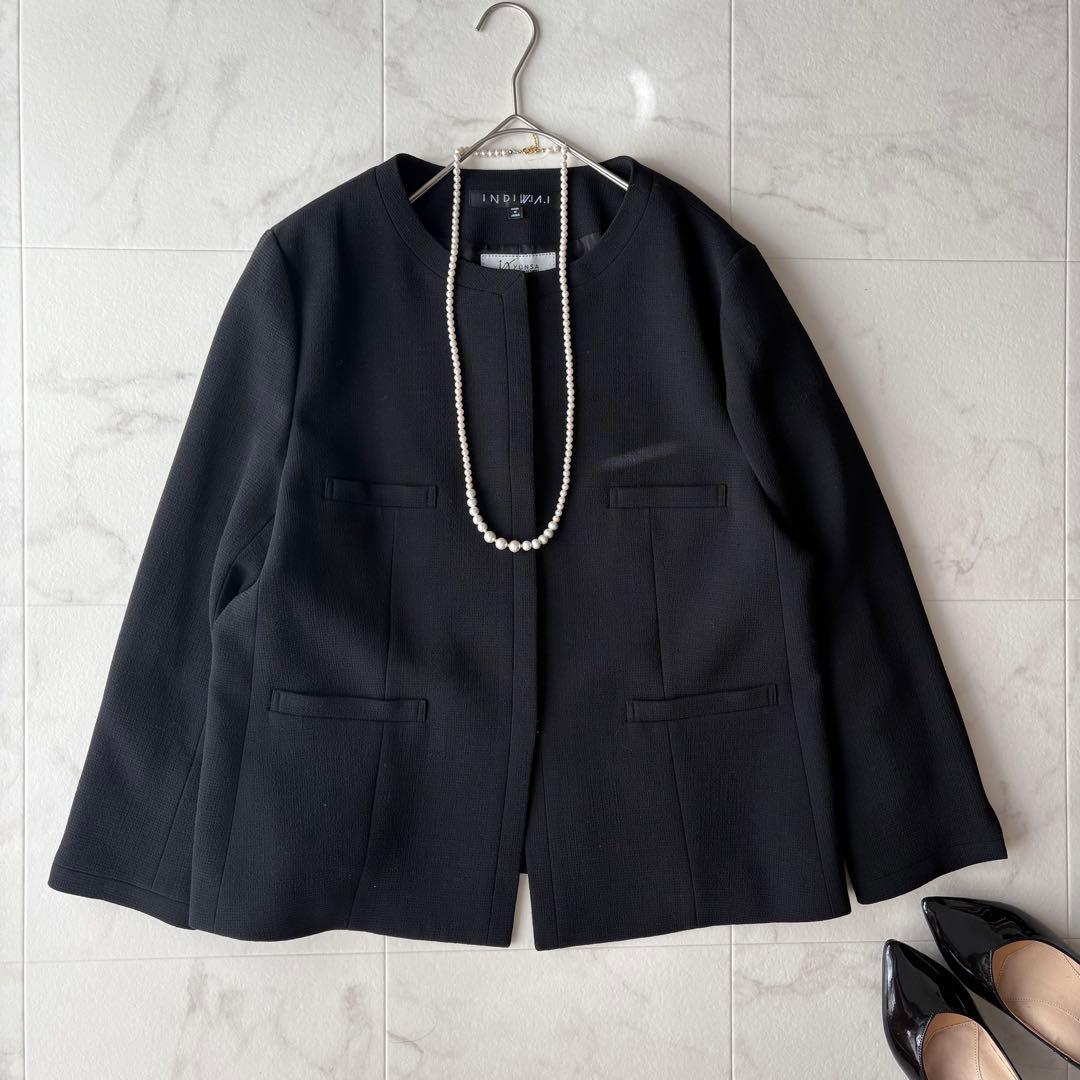 極美品 《INDIVI V.A.I》大きいサイズ ノーカラージャケット 15号