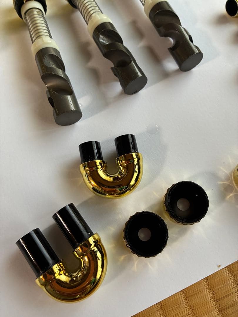 プラスチック管トランペット