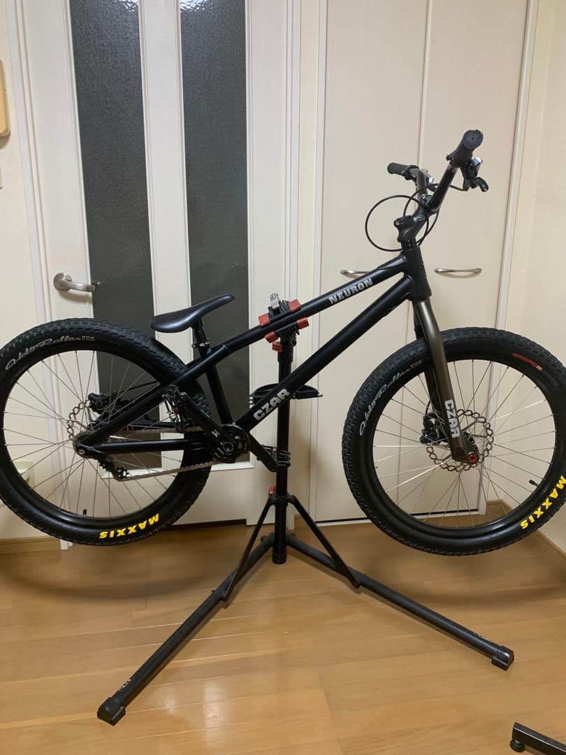 CZAR NEURON マウンテンバイク 24インチ