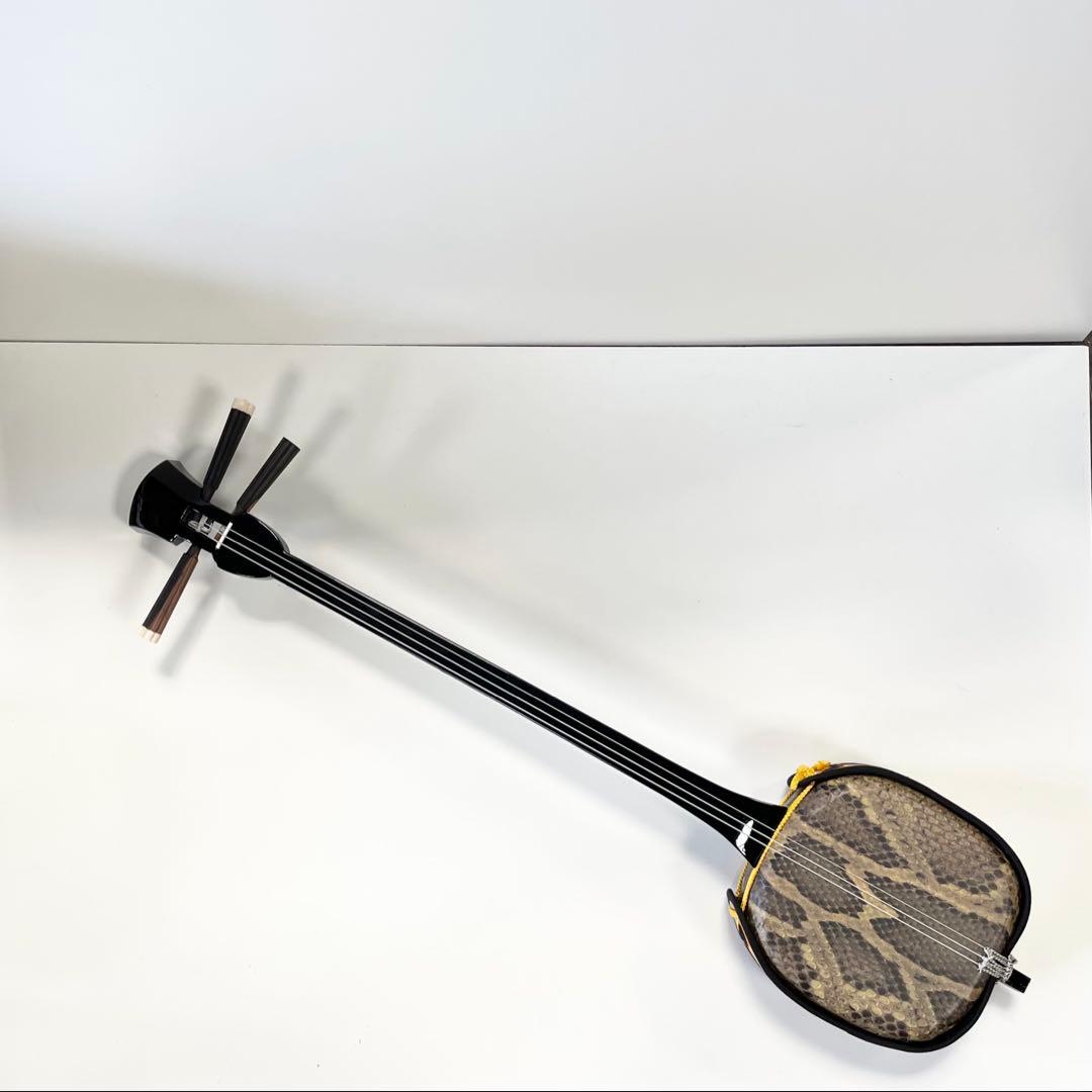 三線 ケース付き 人工蛇柄　現状品