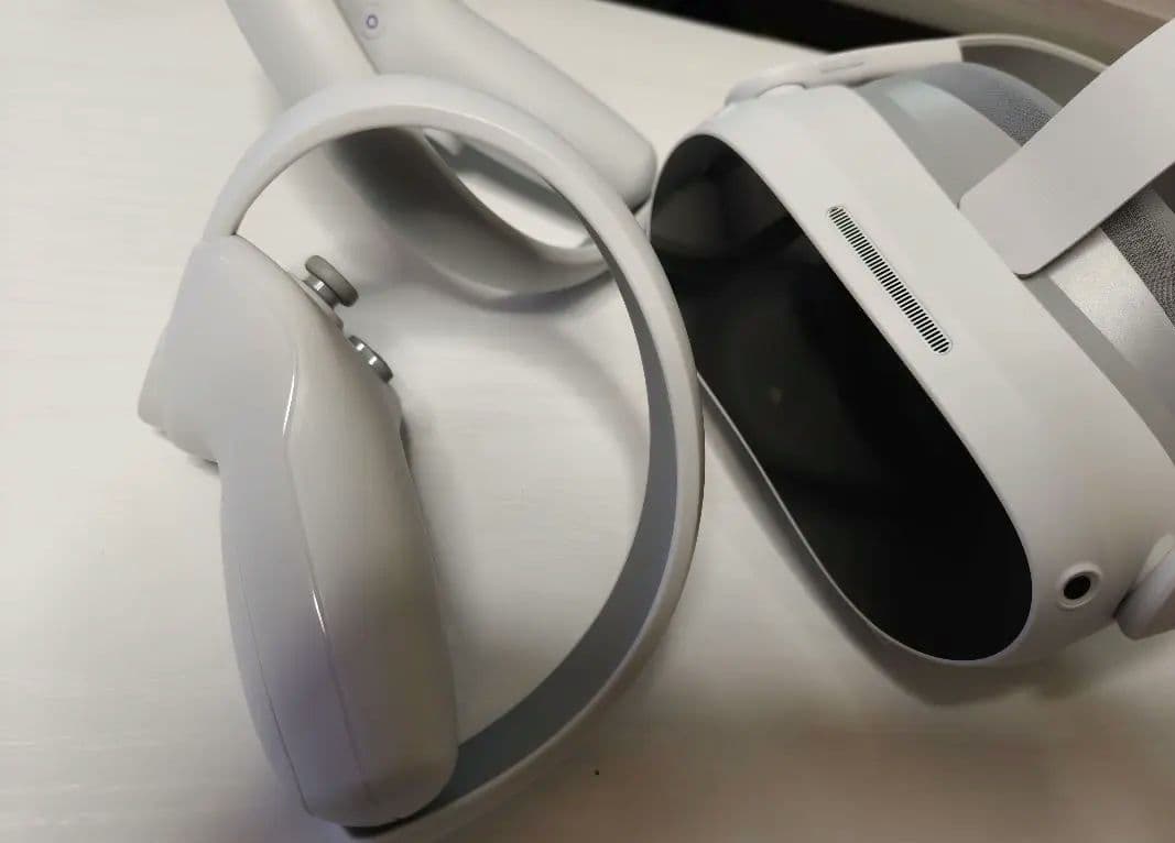 PICO4 256G VRヘッドセット