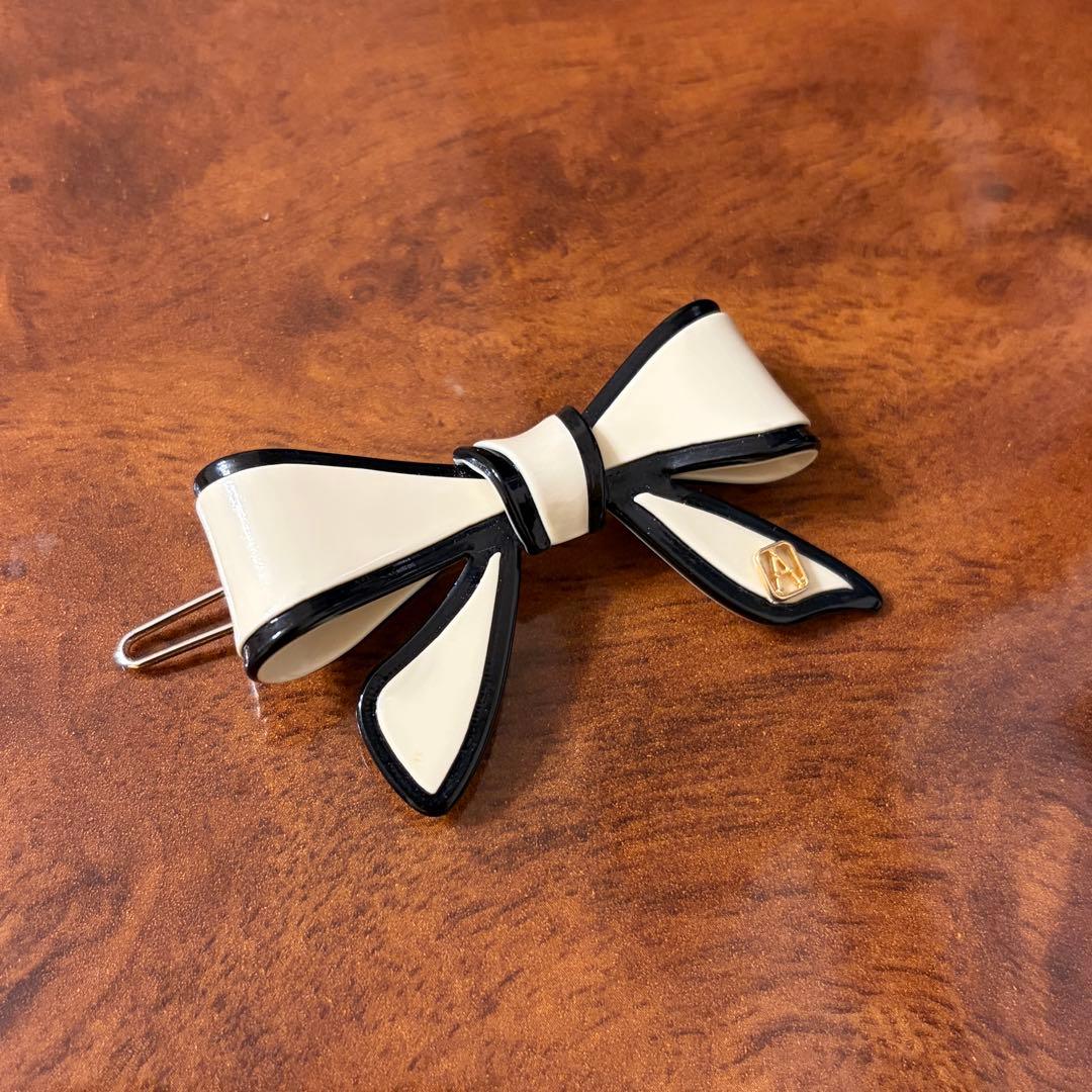 アレクサンドルドゥパリALEXANDRE DE PARIS リボンボールピン