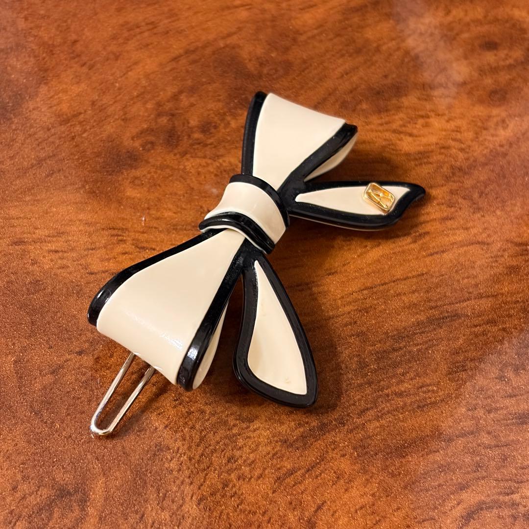 アレクサンドルドゥパリALEXANDRE DE PARIS リボンボールピン