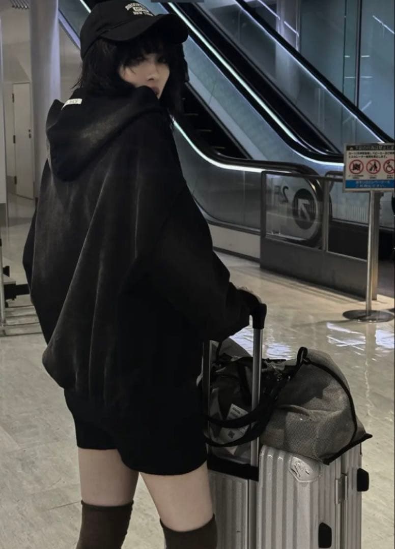 【期間限定値下げ中】JOSEMOON OVER BIO HOODIEブラック