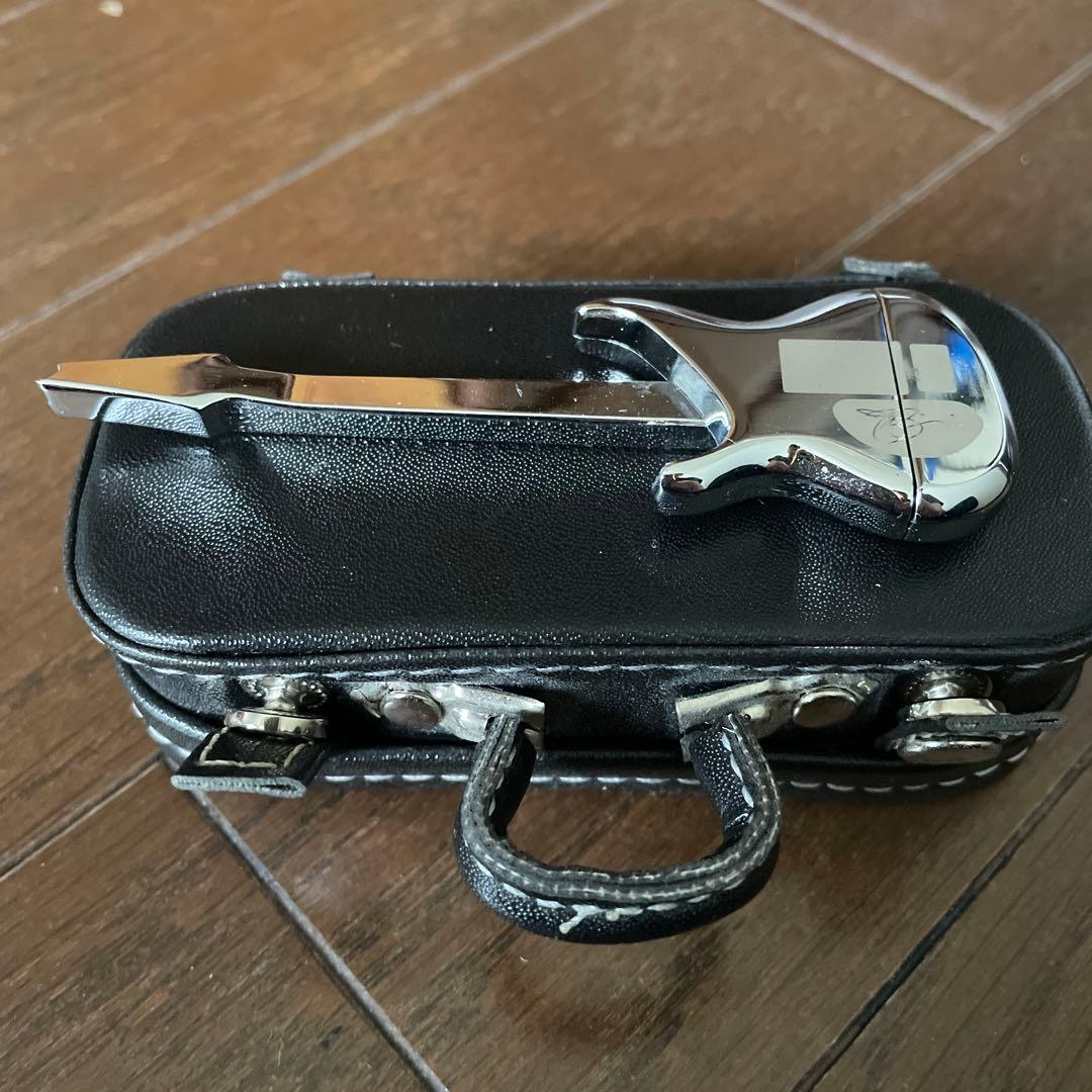 販売終了品　Joe satriani STRIPPED X THREE USB