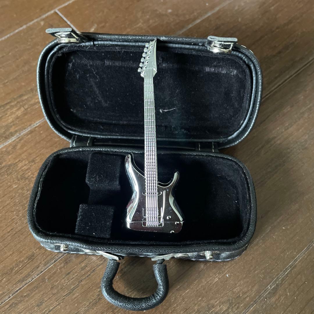 販売終了品　Joe satriani STRIPPED X THREE USB