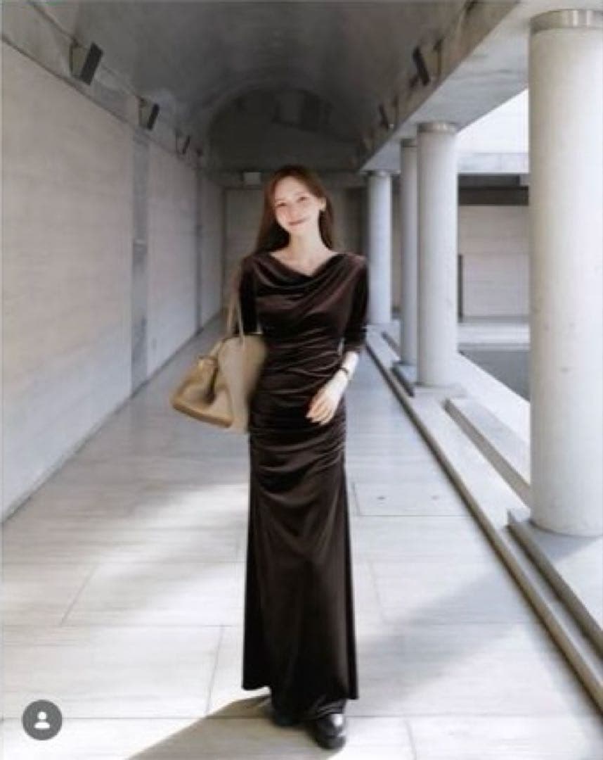 ワンピース celon / shirring drape velour dress