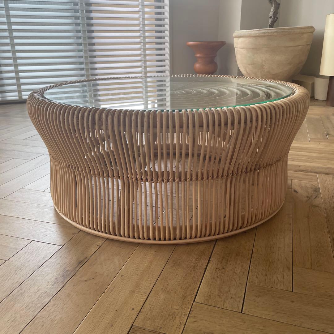 ラタンテーブル