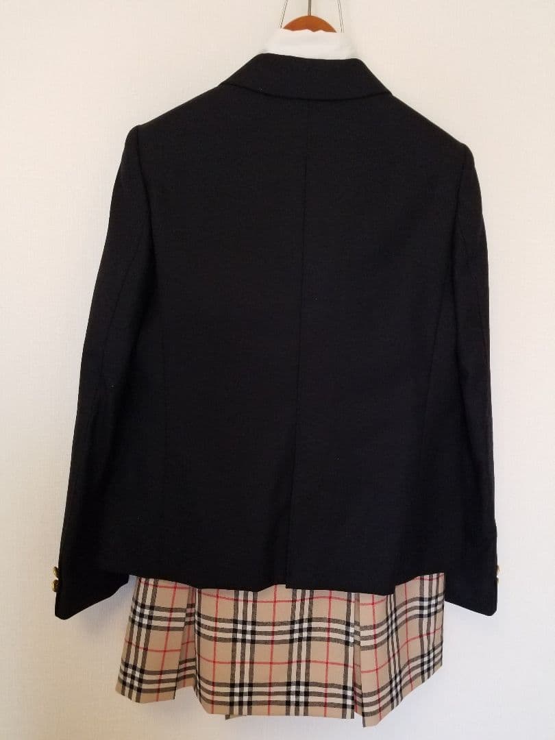 新品未使用含　バーバリーフォーマル高級シルクリボンタイ希少レトロ ベージュ 美品