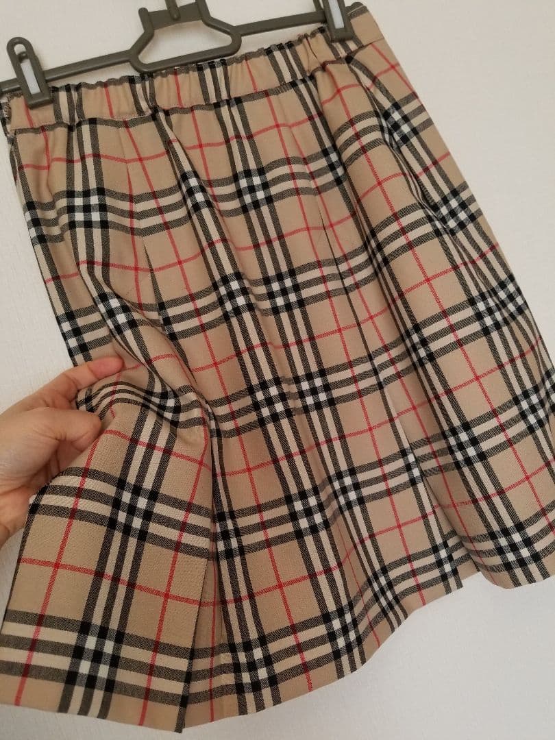 新品未使用含　バーバリーフォーマル高級シルクリボンタイ希少レトロ ベージュ 美品