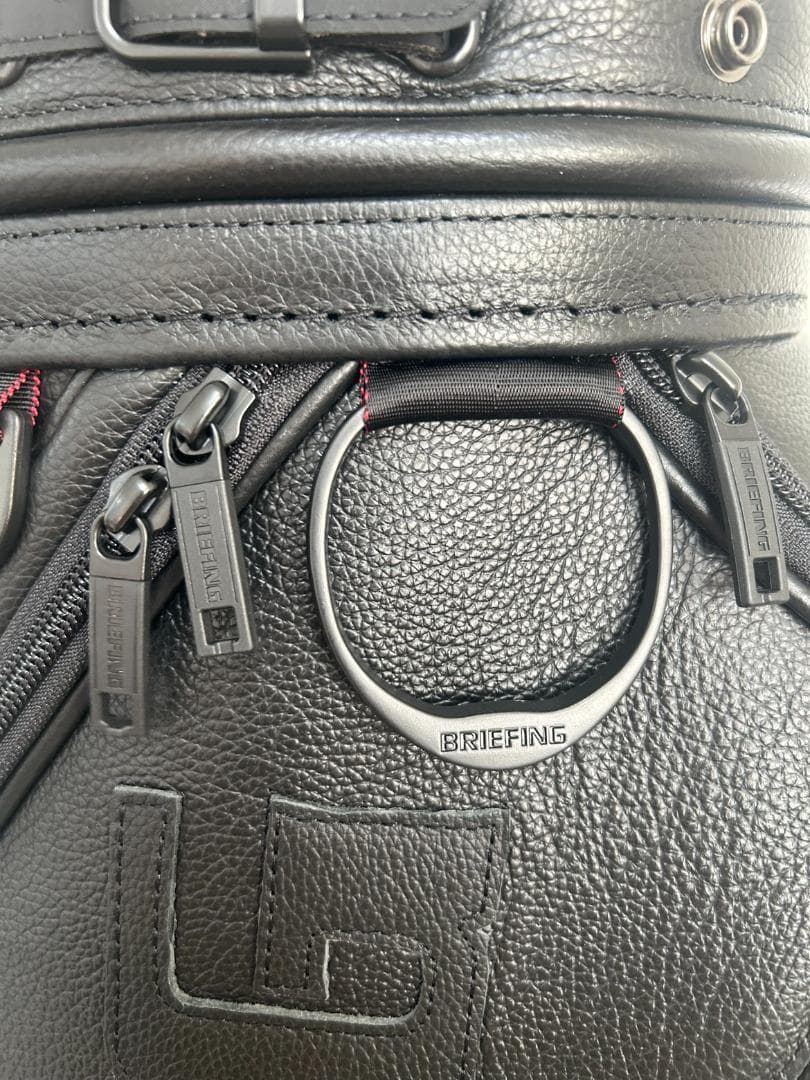BRIEFING　ブラックレザーゴルフキャディバッグ　新品未使用 045