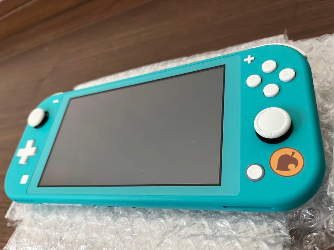 【美品】2023年式Nintendo Switch Lite &どうぶつの森