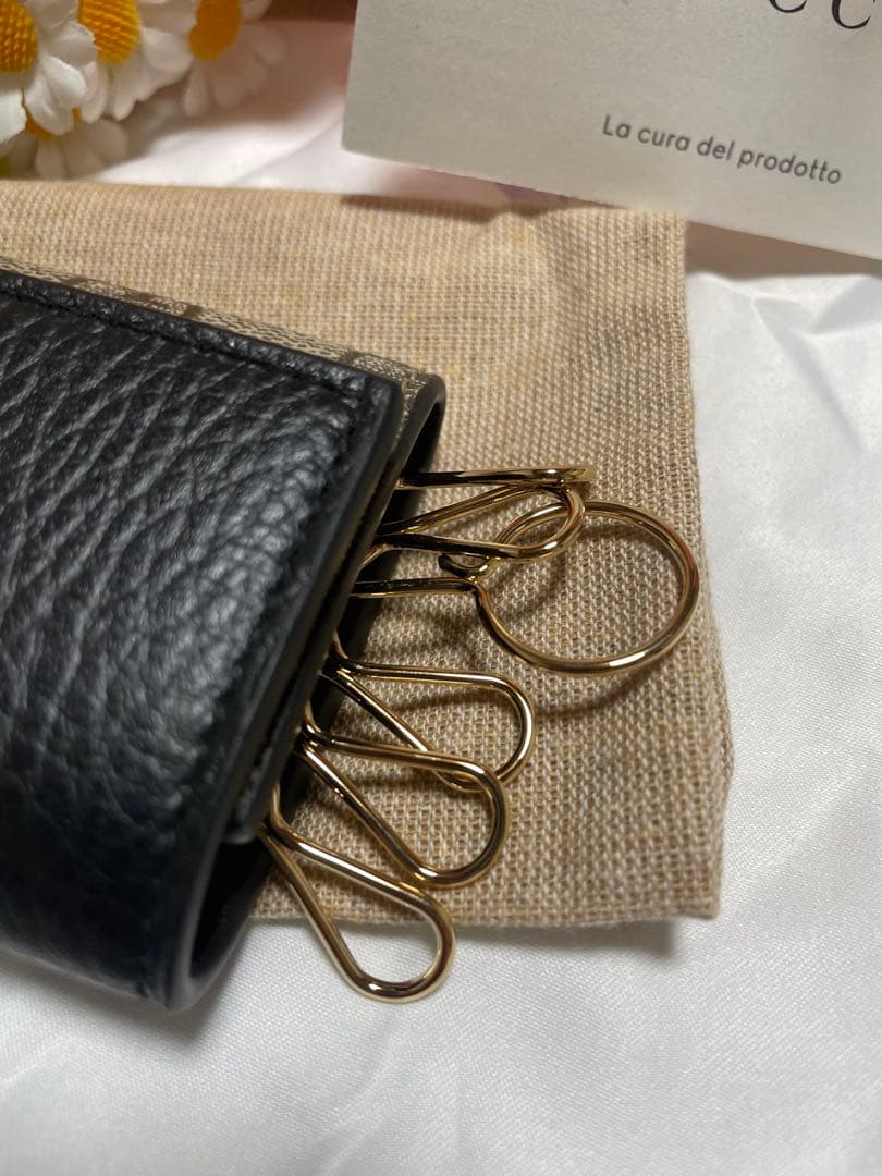 ☆*☆様 新品、未使用❤️GUCCI❤️ GGパターン キーケース ブラック/ベ