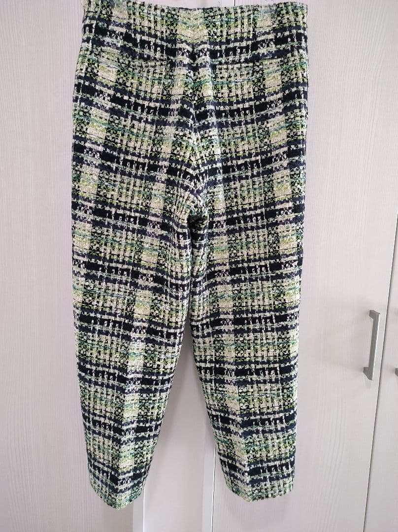 8.3万 23年人気品 ファンシー ツイード パンツ テーパードパンツ 205