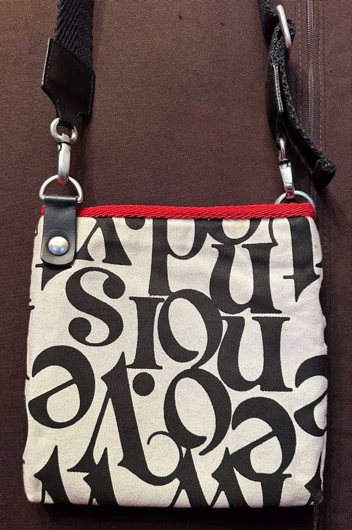 ヴィヴィアンウエストウッド ロゴ ショルダー バッグ サコッシュ