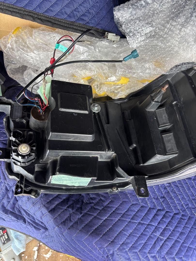 訳あり格安出品　200系ハイエース用 コプラス LEDヘッドライト