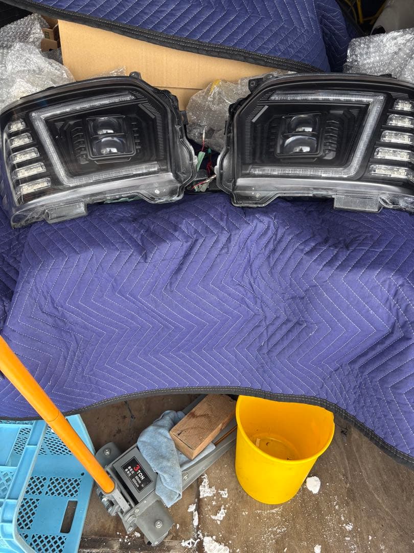 訳あり格安出品　200系ハイエース用 コプラス LEDヘッドライト