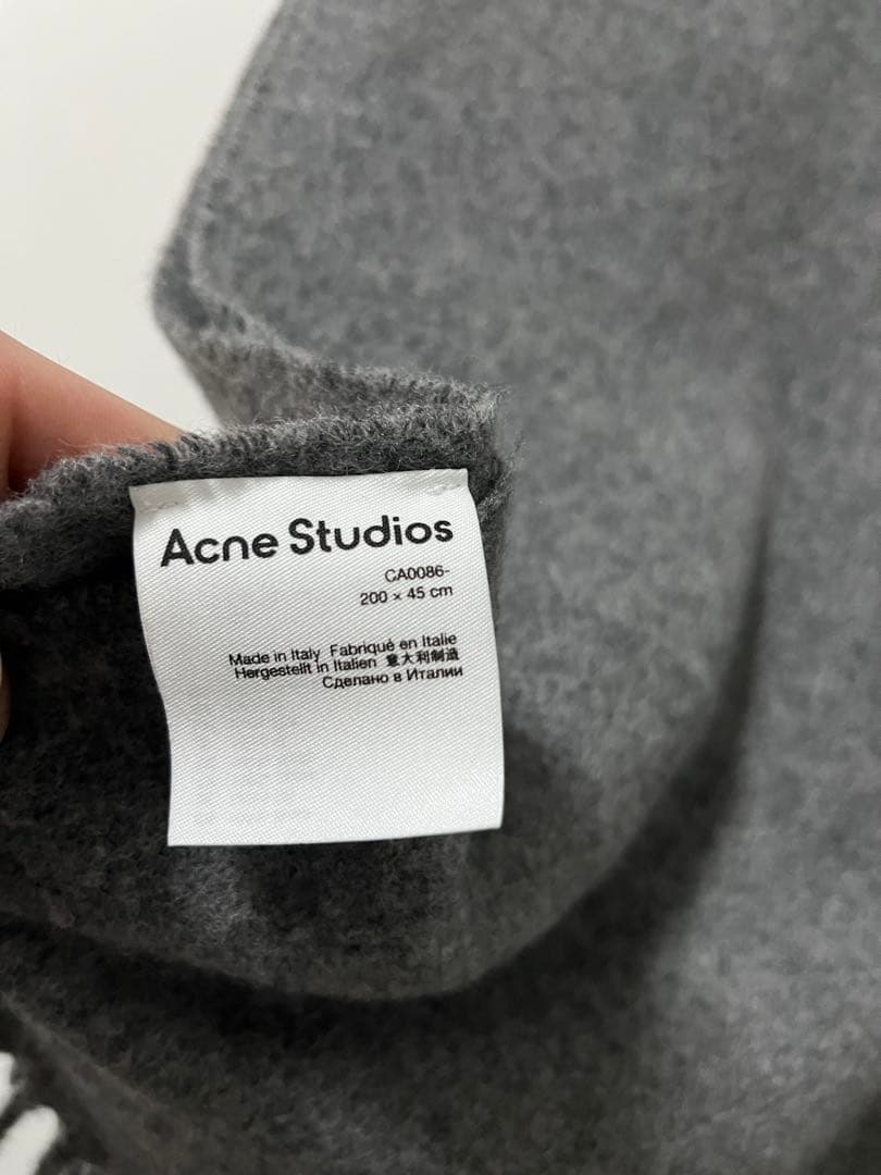 Acne studios グレー　大判ストール