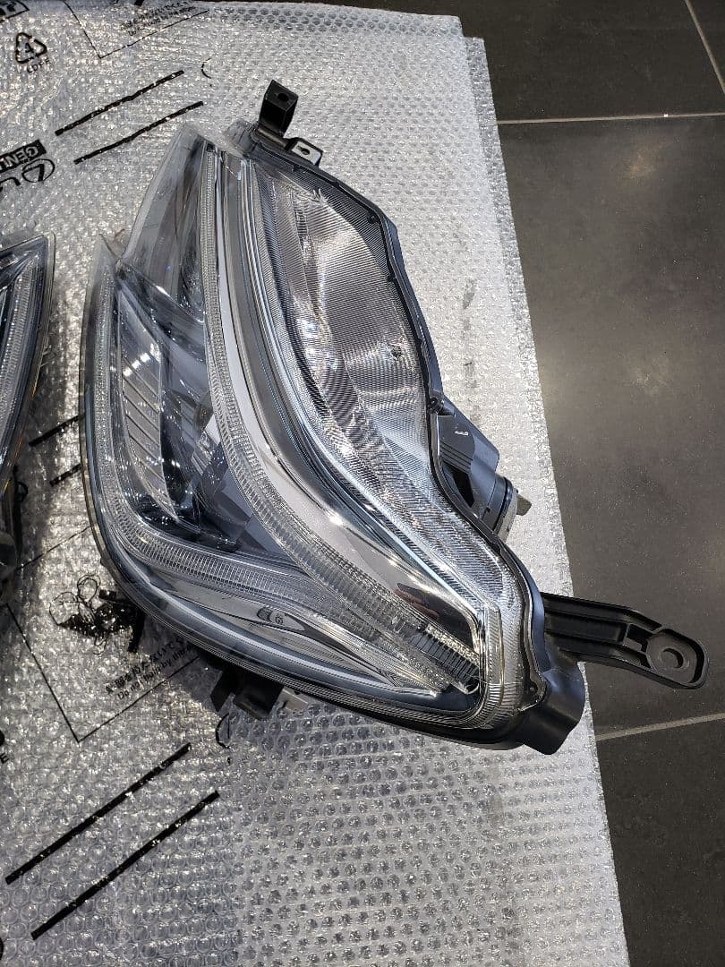 トヨタ 130系マークX 中期 純正 ヘッドライト 左右セット⭐中古⭐程度良好❗