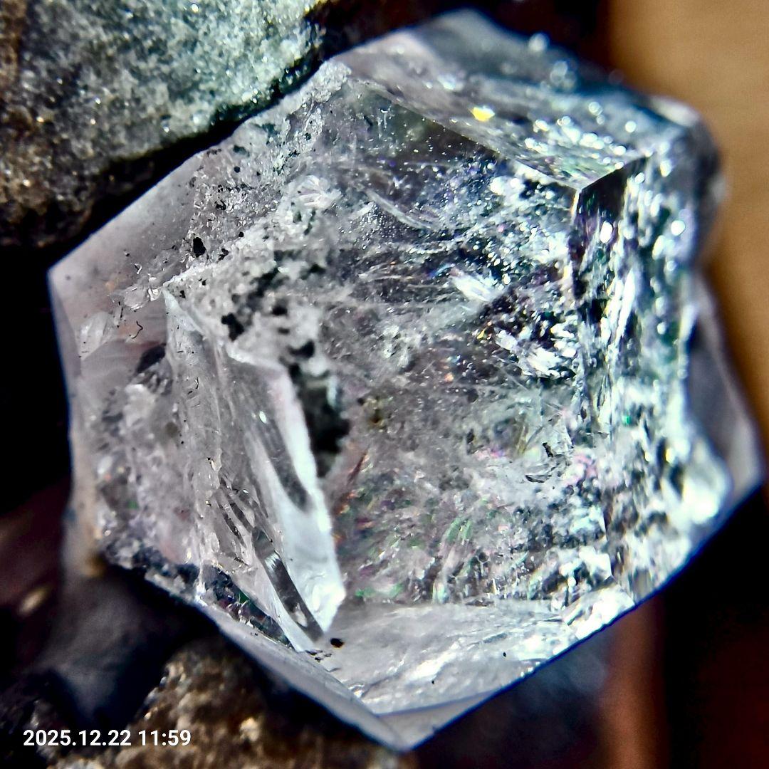天然ハーキマーダイヤモンド 母岩付原石 USA産 ダブルポイント 虹多 アイリス