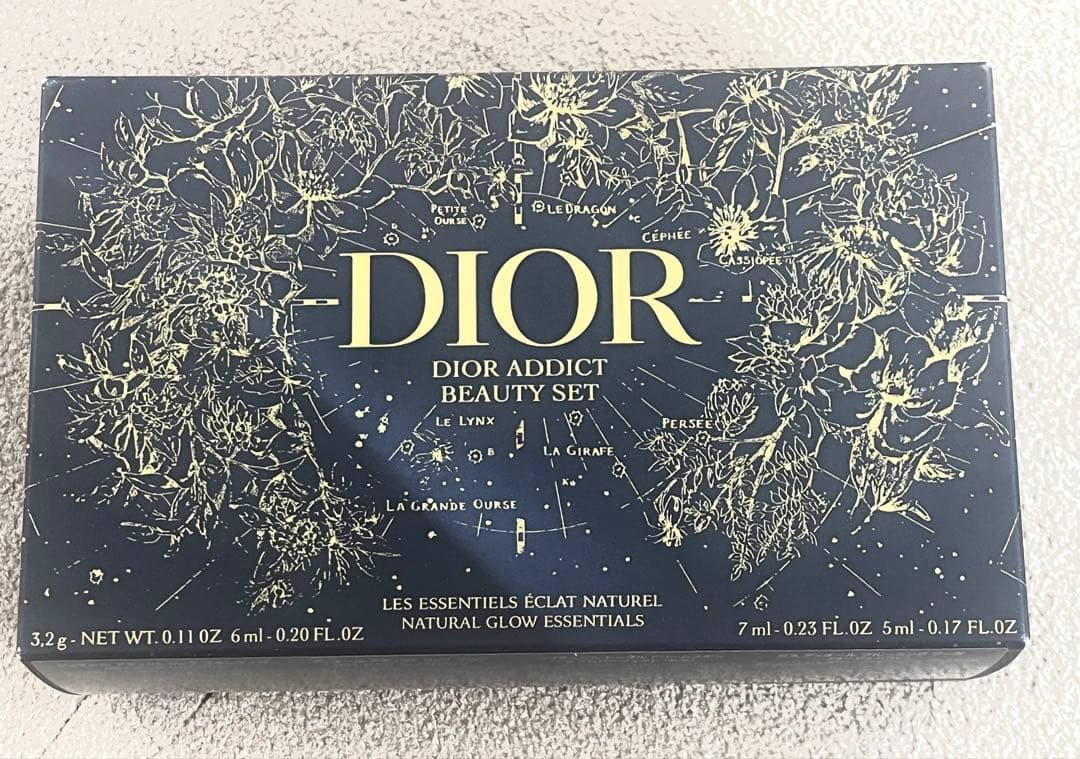 Dior 未使用　ギフトセット　プレゼント　ホワイトデー　コスメセット　ポーチ付