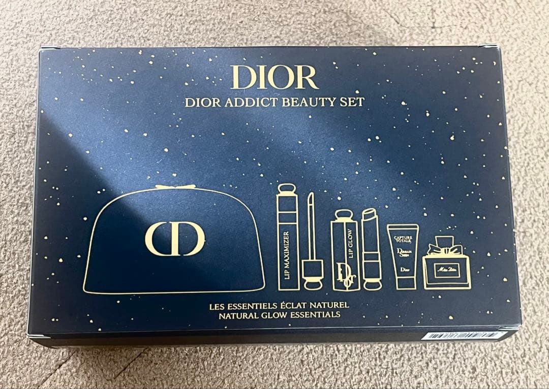 Dior 未使用　ギフトセット　プレゼント　ホワイトデー　コスメセット　ポーチ付