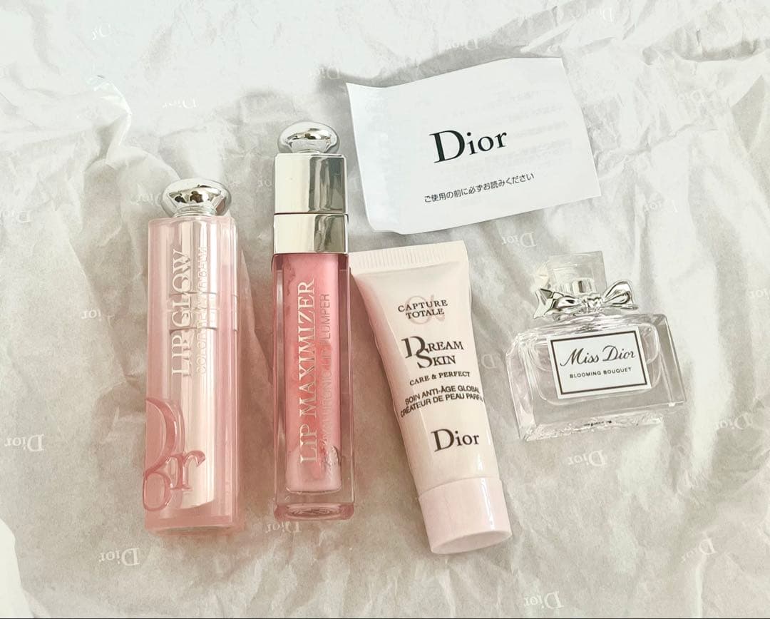 Dior 未使用　ギフトセット　プレゼント　ホワイトデー　コスメセット　ポーチ付