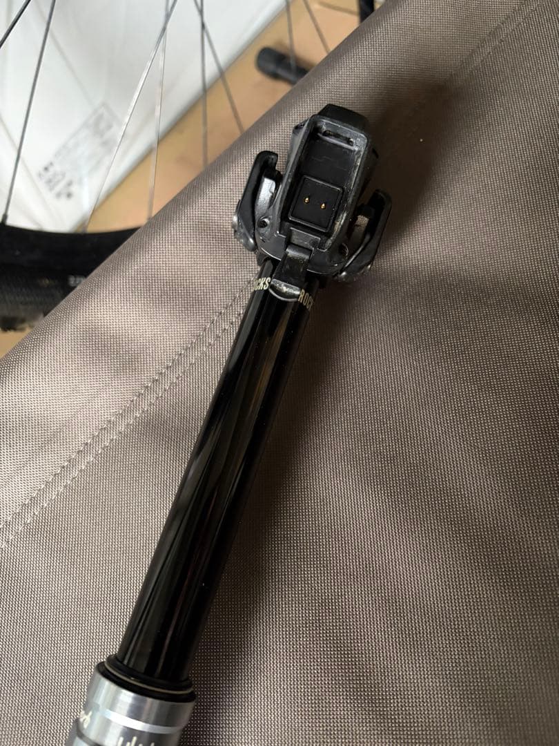 Rockshox REVERB AXS 150mm トラベル　30.9mm