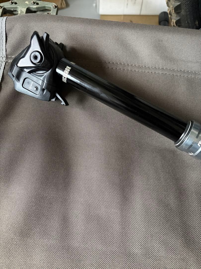 Rockshox REVERB AXS 150mm トラベル　30.9mm