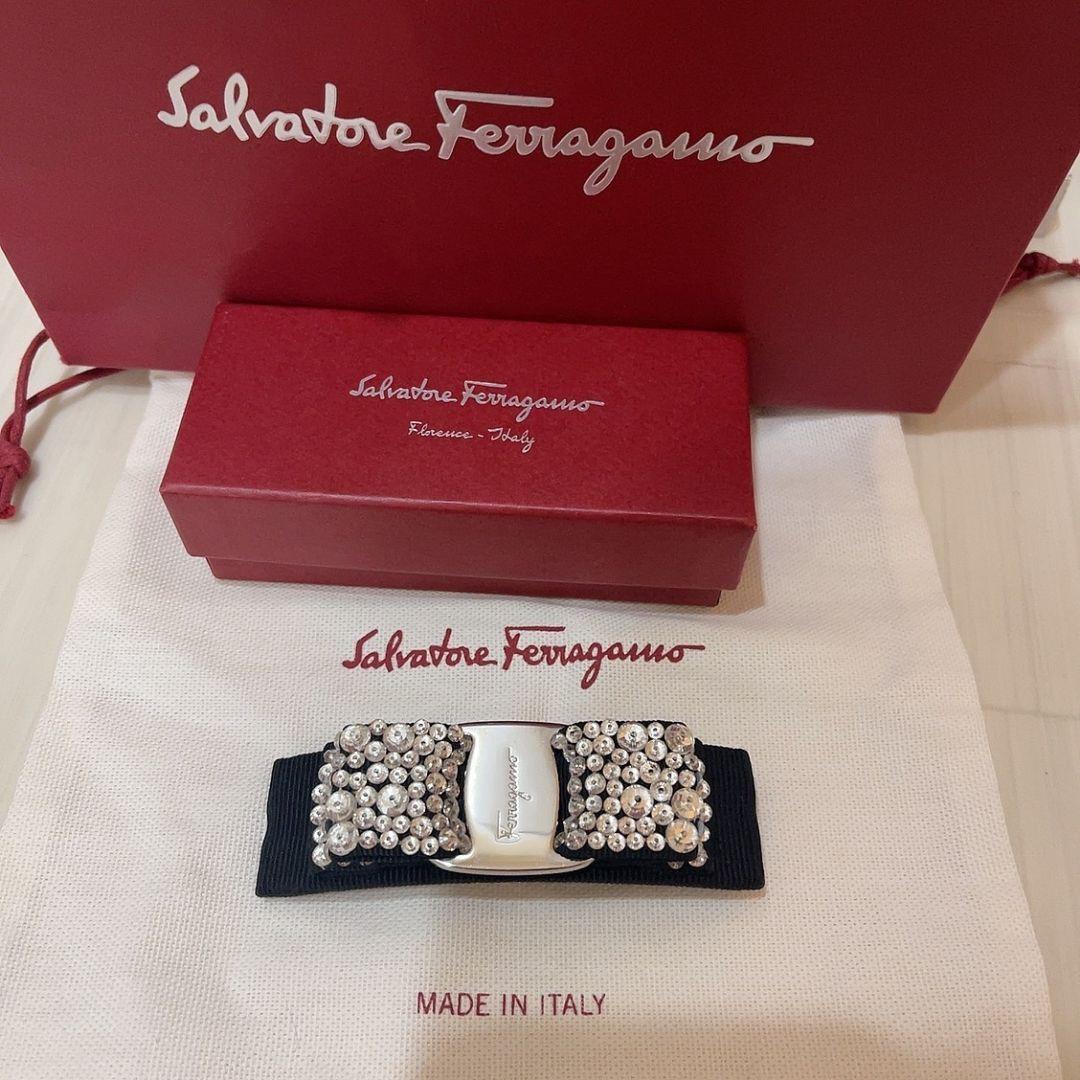 FERRAGAMO　フェラガモ　バレッタ　ビジュー　ヘアアクセサリー