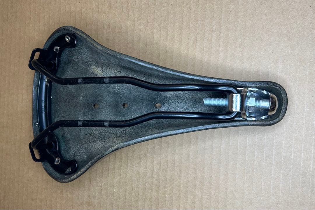 BROOKS B17 レザーサドル　ブラック