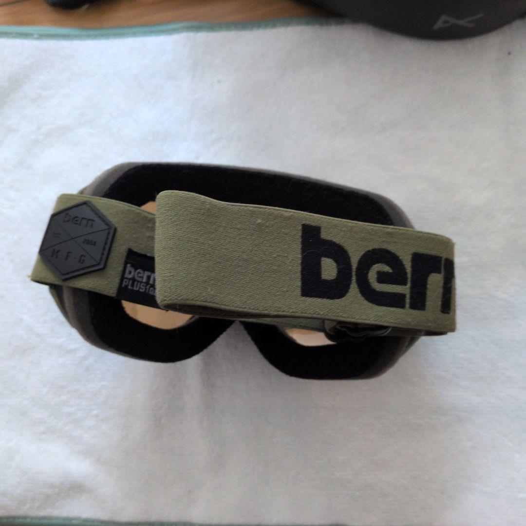 スノボ（ヘルメット、ゴーグル）セット