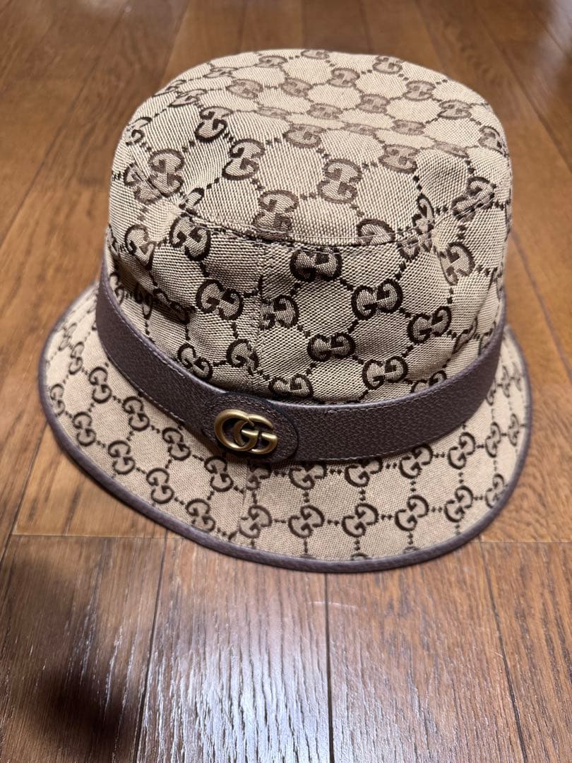 【年末年始値下げ中】直営店購入・美品GUCCI⭐︎キャンパスバケットハットMサイズ