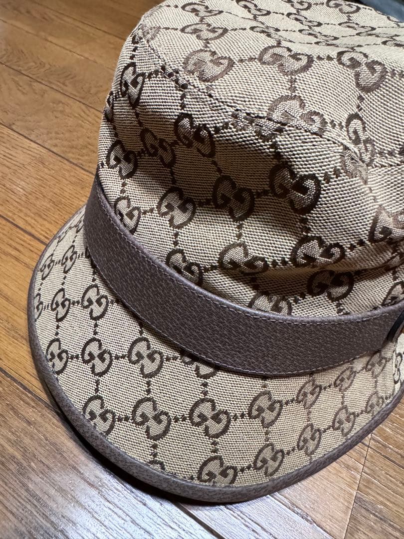 【年末年始値下げ中】直営店購入・美品GUCCI⭐︎キャンパスバケットハットMサイズ