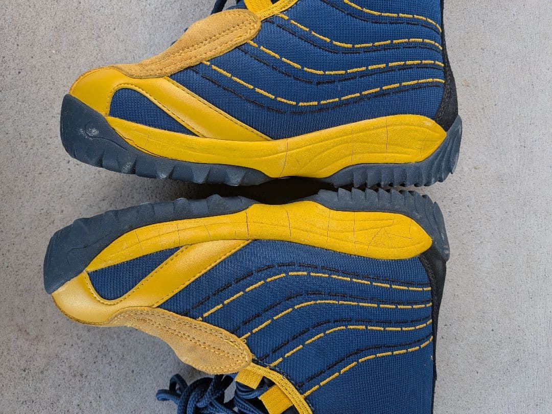 Salomon スノーボードブーツ 青/黄