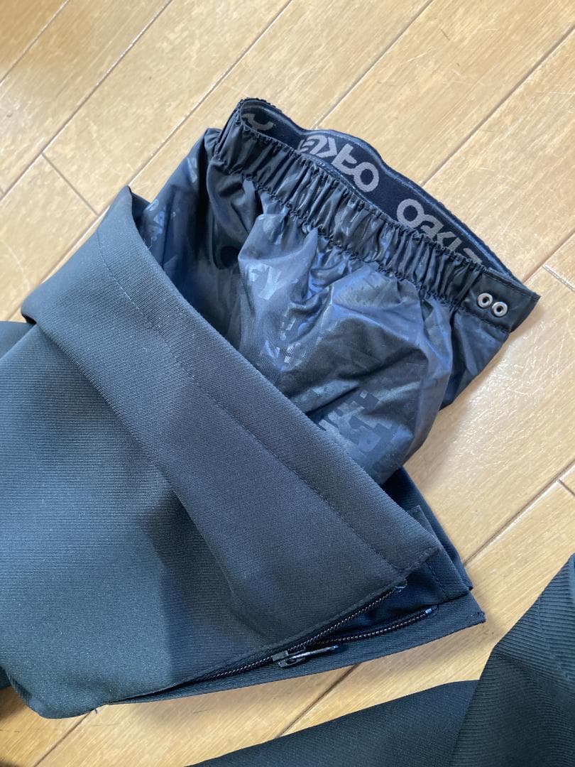 OAKLEY FACTORY PILOTスノーボードウェア SLIMFIT 美品