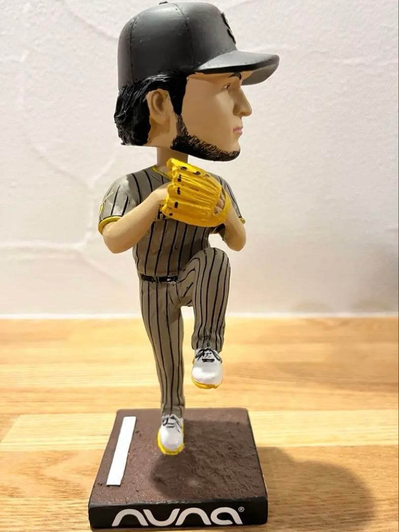 ダルビッシュ ボブルヘッド 3,000奪三振記念