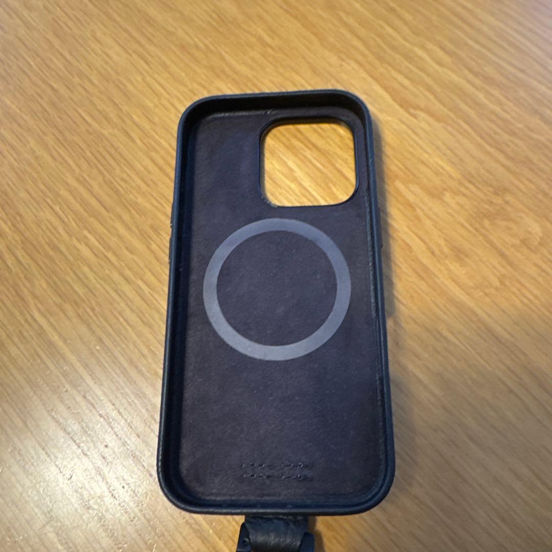 ほぼ未使用objects.io iPhone16Pro ブラック