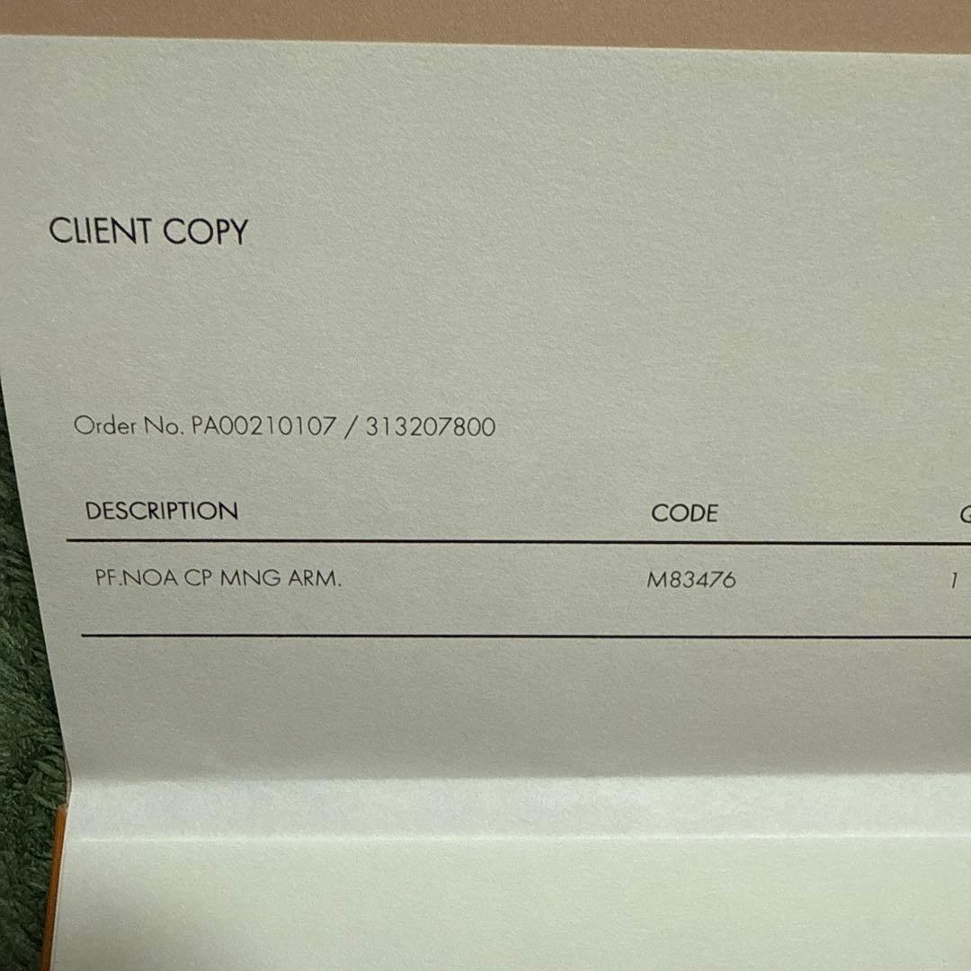 M83476 ポルトフォイユ・ノア コンパクト