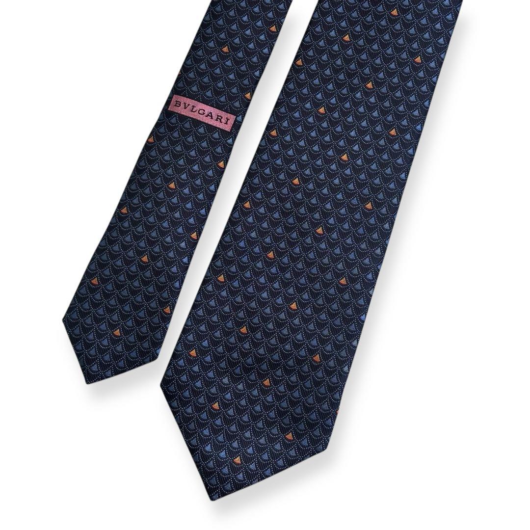 現行タグ✨美品✨BVLGARI ネクタイ　ジャガード　セッテピエゲ　ネイビー
