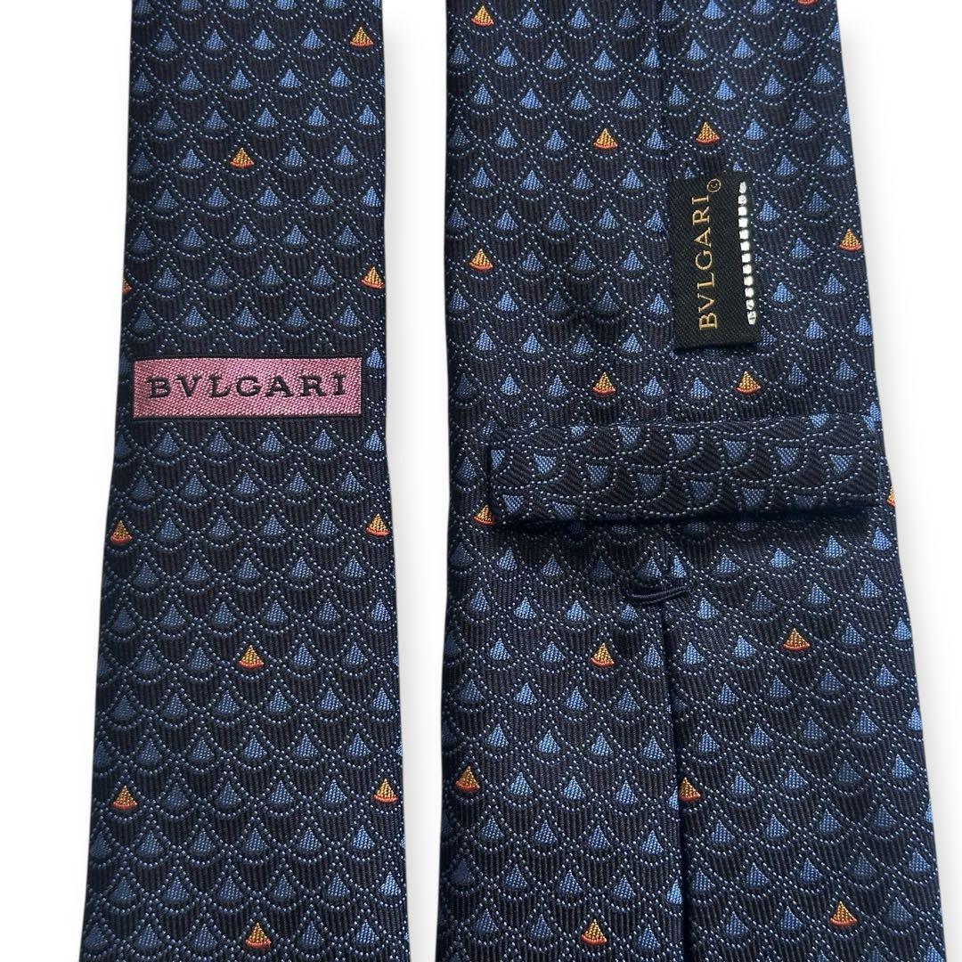 現行タグ✨美品✨BVLGARI ネクタイ　ジャガード　セッテピエゲ　ネイビー